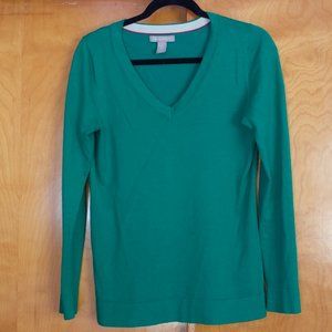 100 % silk green v-neck soft long-sleeve shirt - Banana Republic, M
